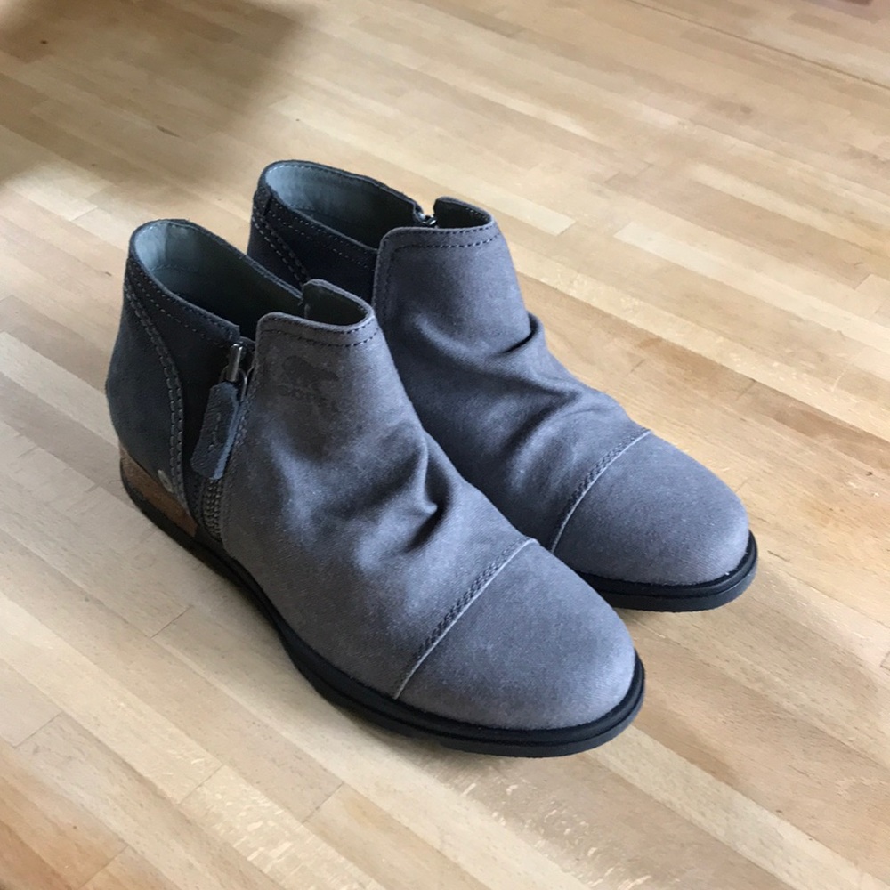 Sorel Major Low Booties